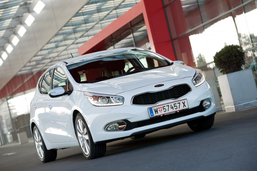  Kia cee&rsquo;d 2012 года  (фото 60 из 72)